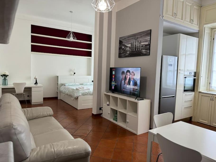 Ponthouse: Navigli, Iulm, Romolo Apartment Милано Екстериор снимка