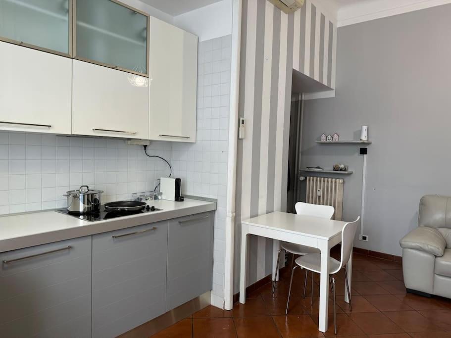 Ponthouse: Navigli, Iulm, Romolo Apartment Милано Екстериор снимка